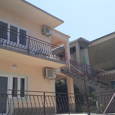 Skavo Apartment